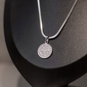 Colar pingente São Bento Prata 925